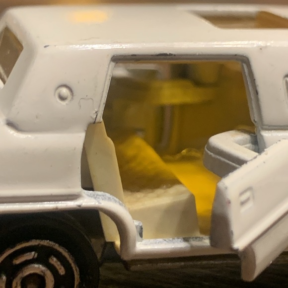 1985 CADILLAC LIMOUSINE MAJORETTE FRANCE 1/58 Number 339 - Picture 4 of 15